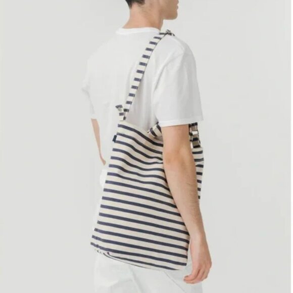 Baggu Duck Bag Navy and White Stripe Canvas Tote Bag - Picture 2 of 8